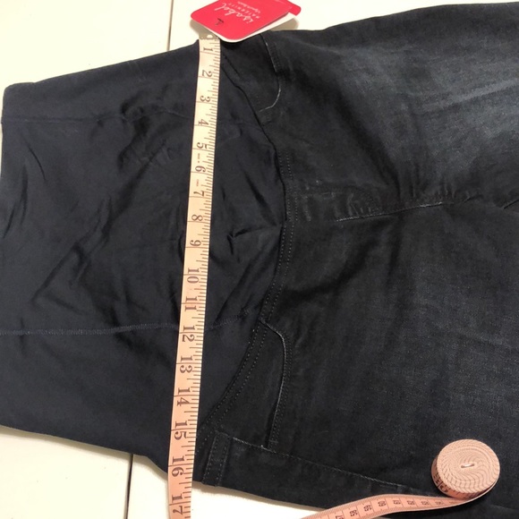 Isabel Maternity Denim Shorts Size 8 - Picture 3 of 11